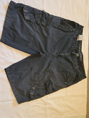 Free Planet Men's Dark Gray Cargo Shorts